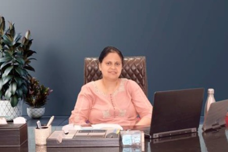 Mrs. Sakshi Tiwari